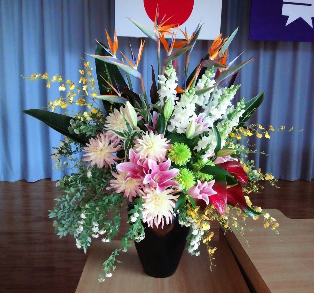 卒業・入学・就職お祝いにお花を贈る